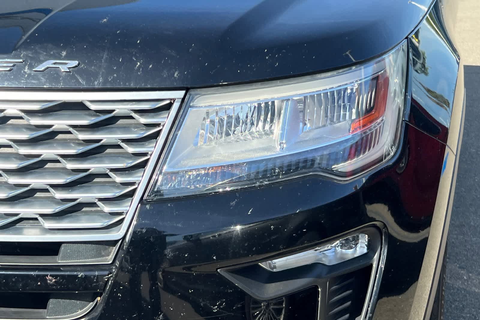 Used 2018 Ford Explorer Platinum AWD/4WD image 11
