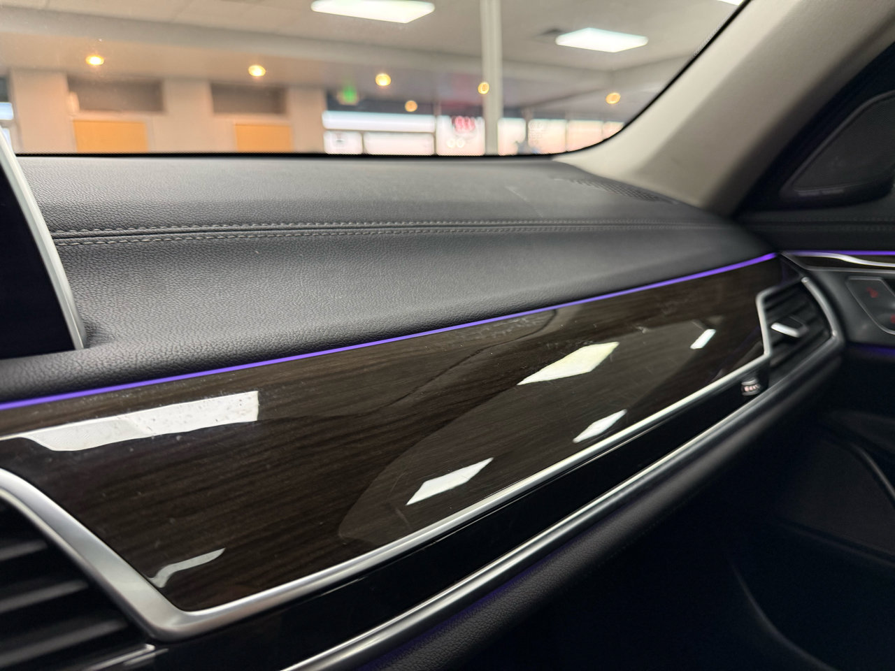 Used 2016 BMW 740i image 26