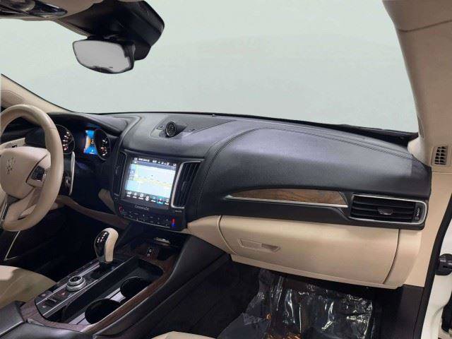 Used 2017 Maserati Levante S AWD/4WD image 41
