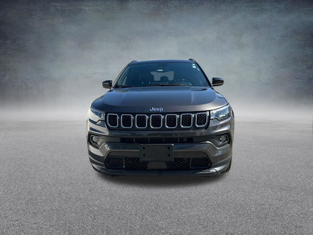 Used 2023 Jeep Compass Latitude image 9