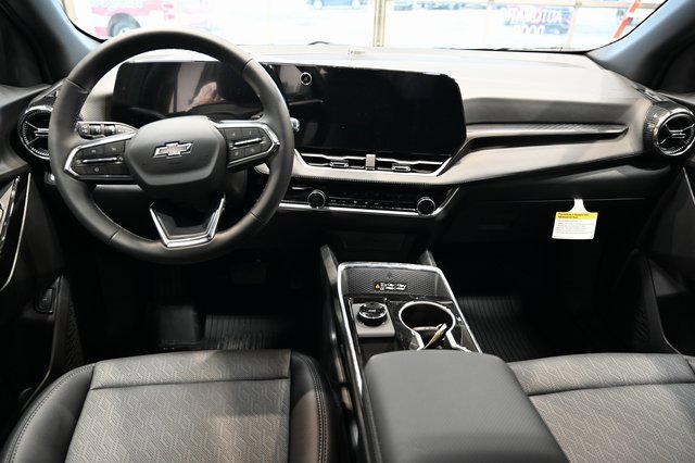 New 2026 Chevrolet Equinox LT w/ Convenience Package II image 13