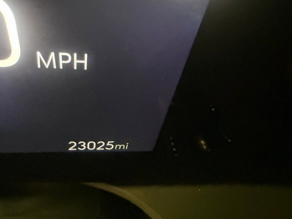 Used 2024 Buick Envista Sport Touring w/ Convenience II Package image 3