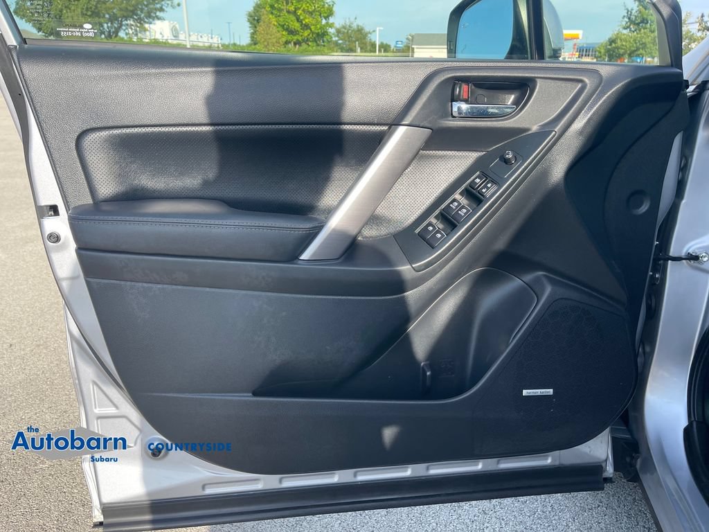 Used 2017 Subaru Forester 2.5i Limited AWD/4WD image 10