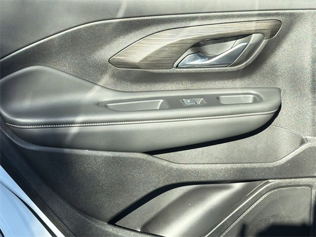 Used 2024 GMC Terrain SLE image 22