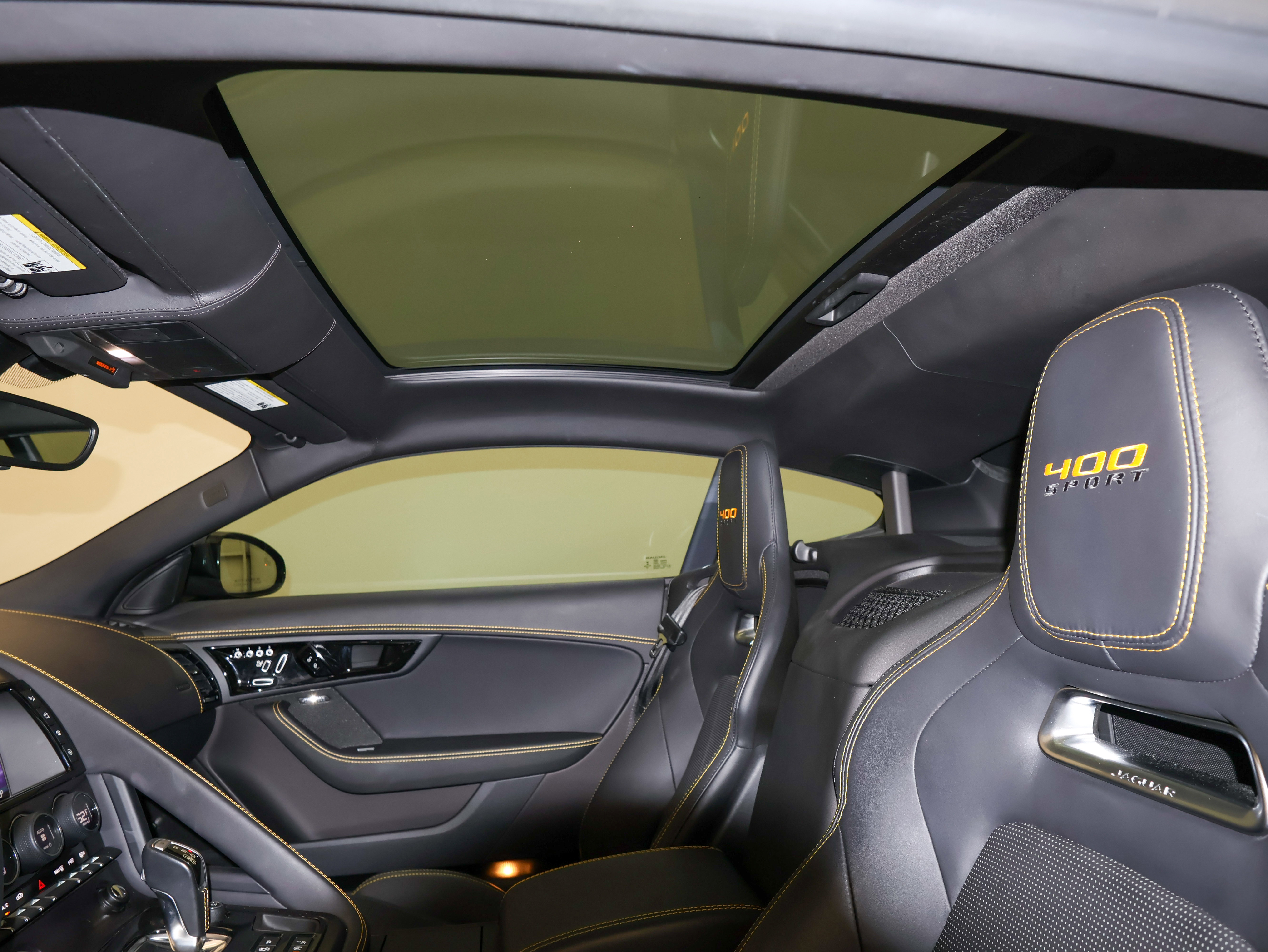 Used 2018 Jaguar F-TYPE 400 Sport image 16
