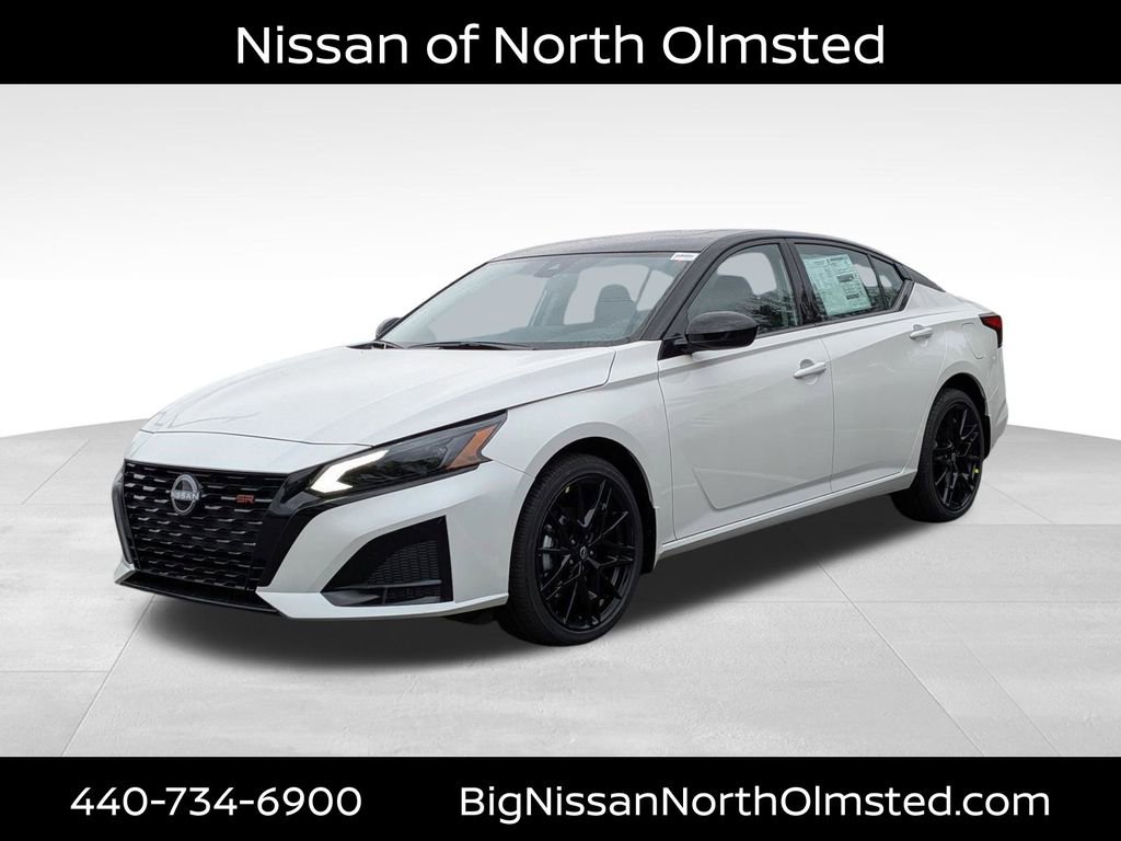 New 2026 Nissan Altima 2.5 SR w/ SR Midnight Edition Package