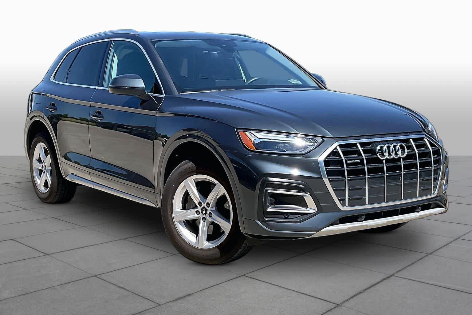 Used 2024 Audi Q5 2.0T Premium w/ Convenience Package AWD/4WD image 3