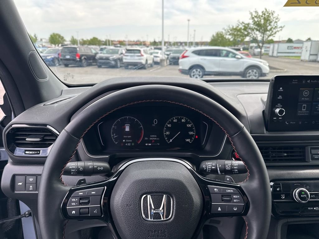 Used 2024 Honda Pilot TrailSport image 13