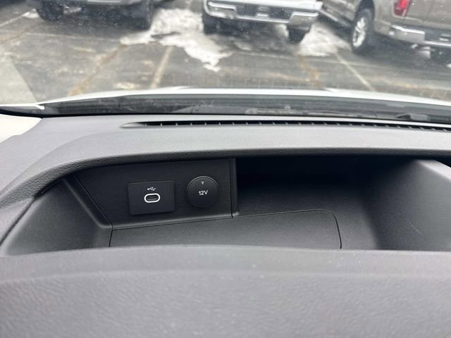 Used 2023 Ford Transit 350 XLT image 30