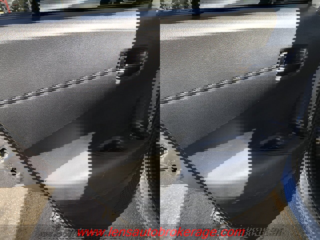 Used 2023 Toyota Corolla Cross AWD Hybrid image 16