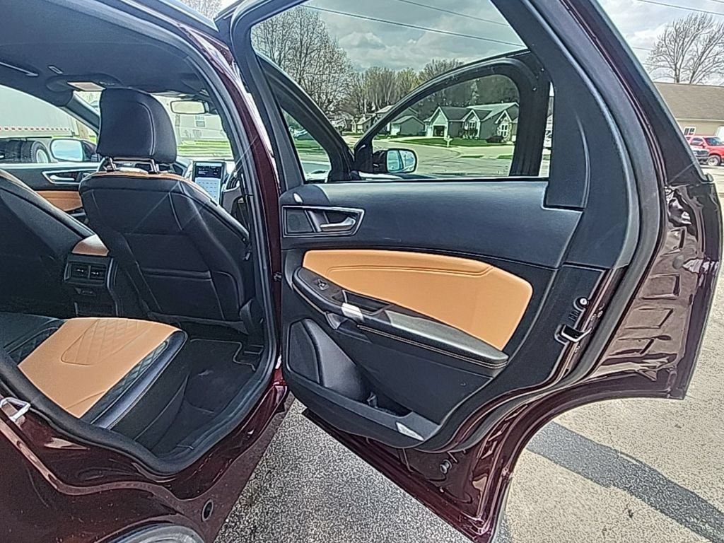 Used 2024 Ford Edge Titanium w/ Titanium Elite Package AWD/4WD image 9