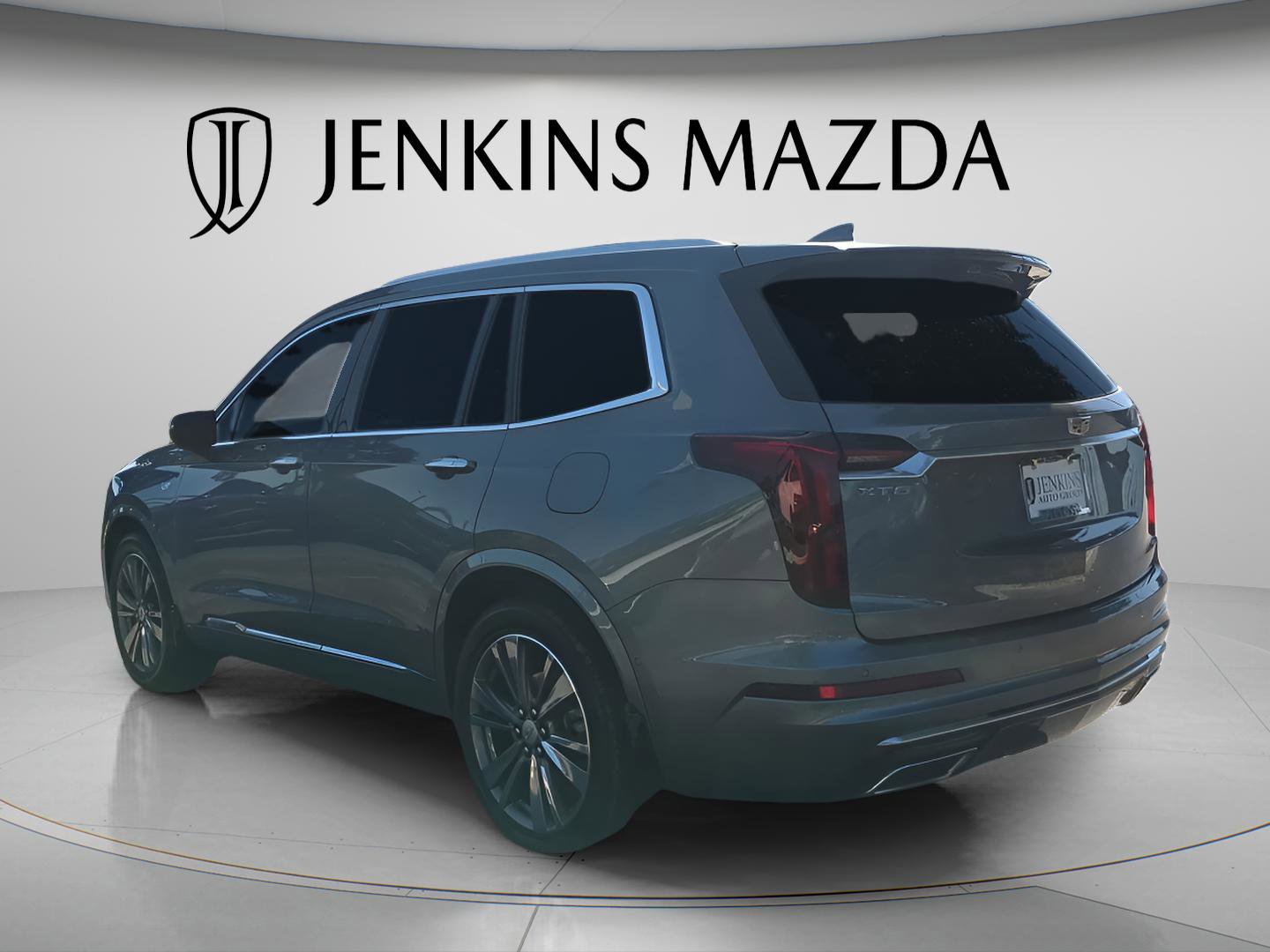 Used 2021 Cadillac XT6 Premium Luxury FWD image 6