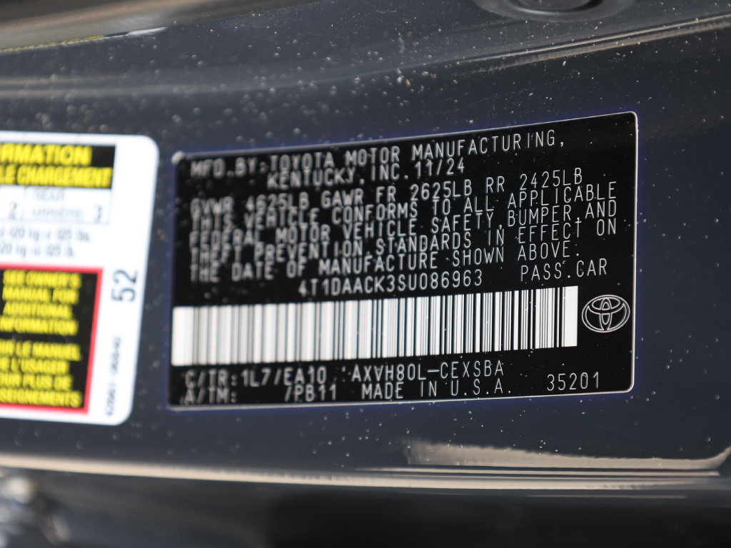 Used 2025 Toyota Camry SE w/ Convenience Package FWD image 38