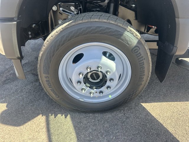 New 2025 Ford F550 XL 11Ft Scelzi Contractor Body image 44