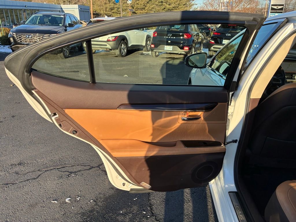 Used 2018 Lexus ES 300h image 43