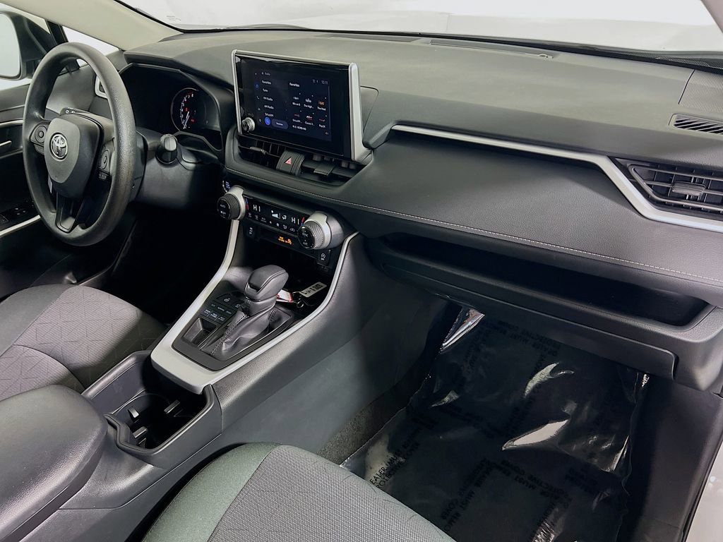 Certified 2025 Toyota RAV4 XLE image 25