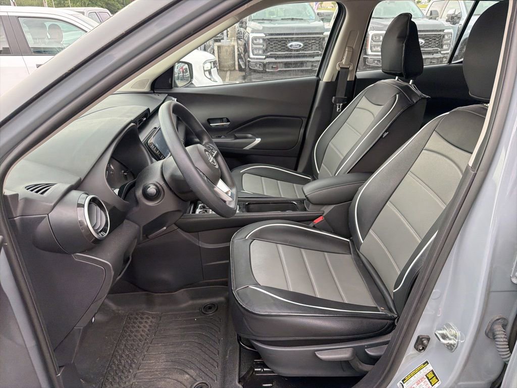 Used 2024 Nissan Kicks SV FWD image 10