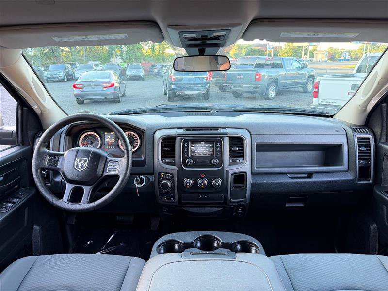 Used 2017 RAM 1500 Express AWD/4WD image 22