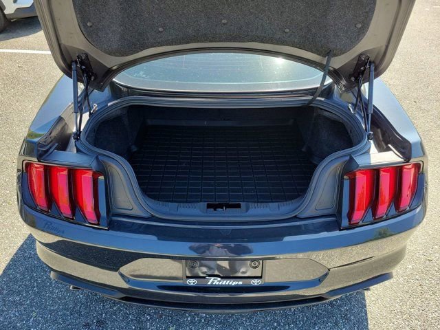 Used 2022 Ford Mustang EcoBoost image 19
