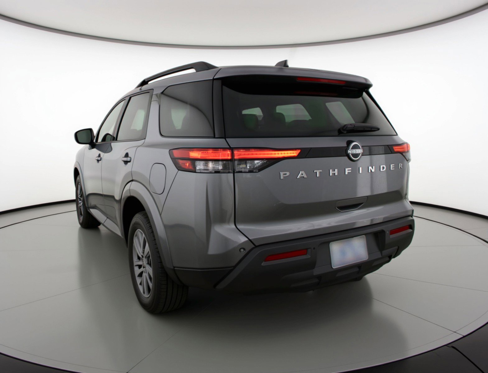 Used 2025 Nissan Pathfinder SV FWD image 6