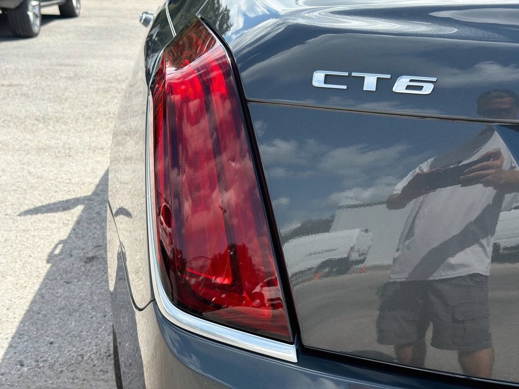 Used 2017 Cadillac CT6 2.0T RWD image 10