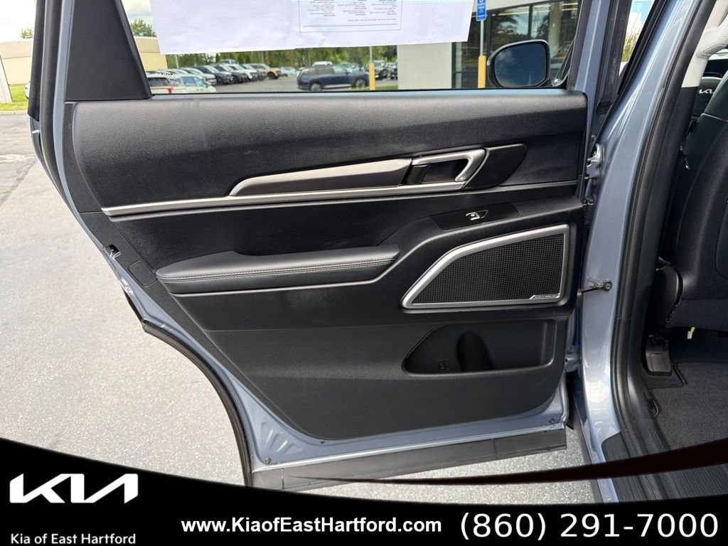 Certified 2024 Kia Telluride S AWD/4WD image 17