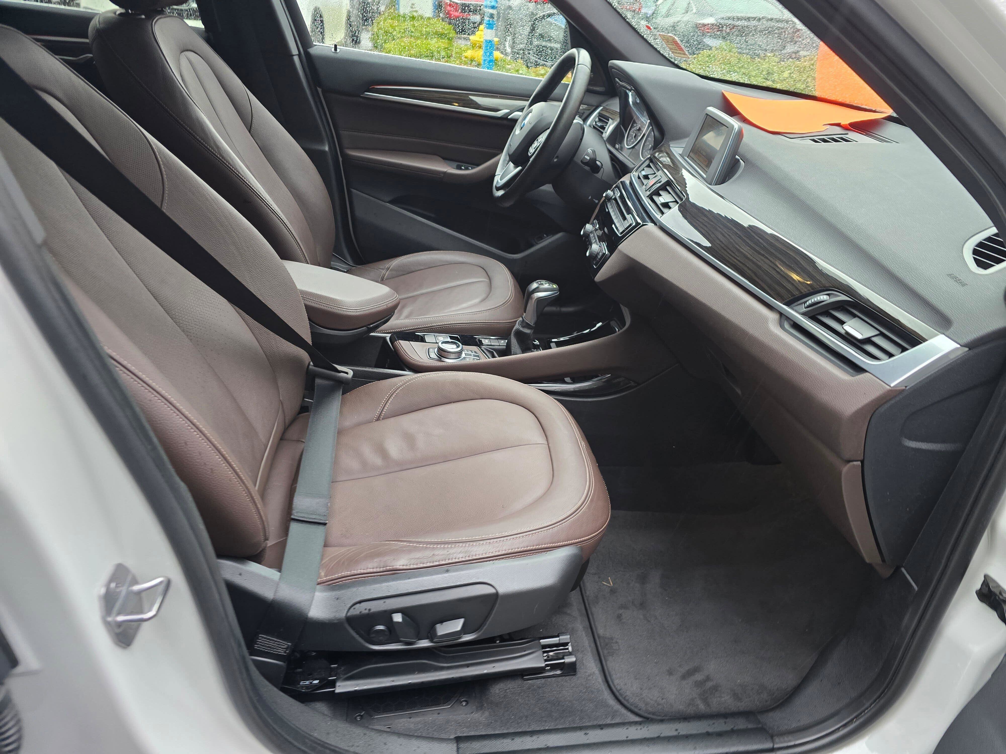 Used 2016 BMW X1 xDrive28i image 11