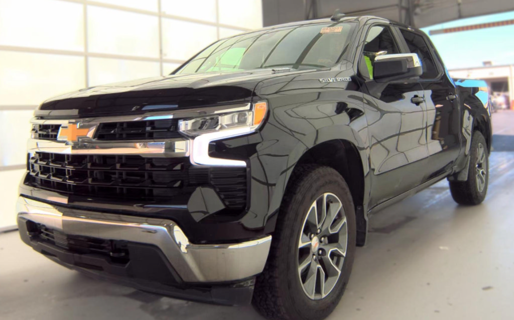 Used 2025 Chevrolet Silverado 1500 LT