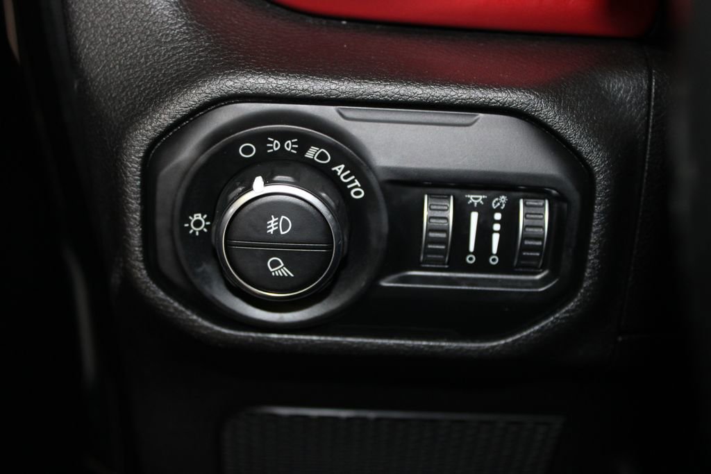 Used 2021 Jeep Gladiator Rubicon w/ Trailer Tow Package image 36