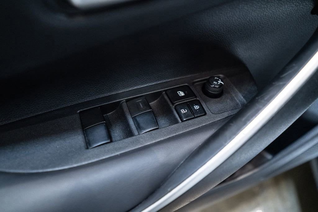 Used 2022 Toyota Corolla SE FWD image 21