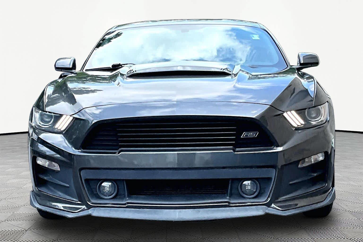 Used 2015 Ford Mustang Coupe w/ Equipment Group 051A RWD image 4