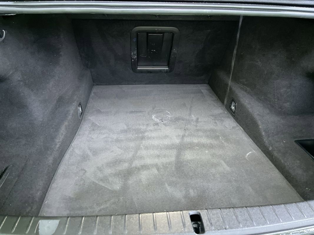 Used 2016 BMW 750i xDrive image 29