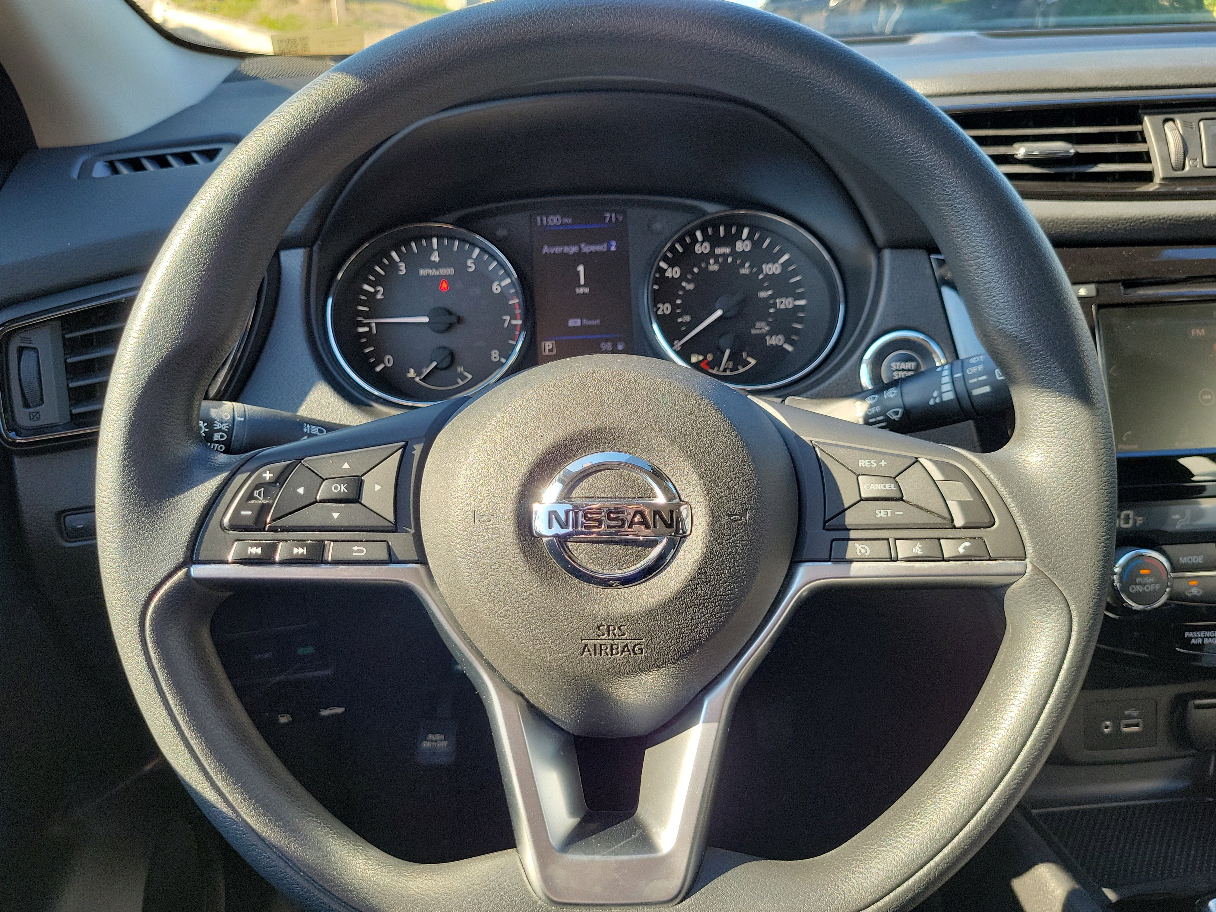 Used 2020 Nissan Rogue Sport SV image 18