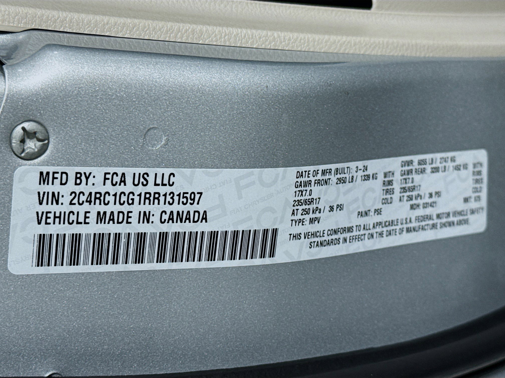 Used 2024 Chrysler Voyager LX image 39