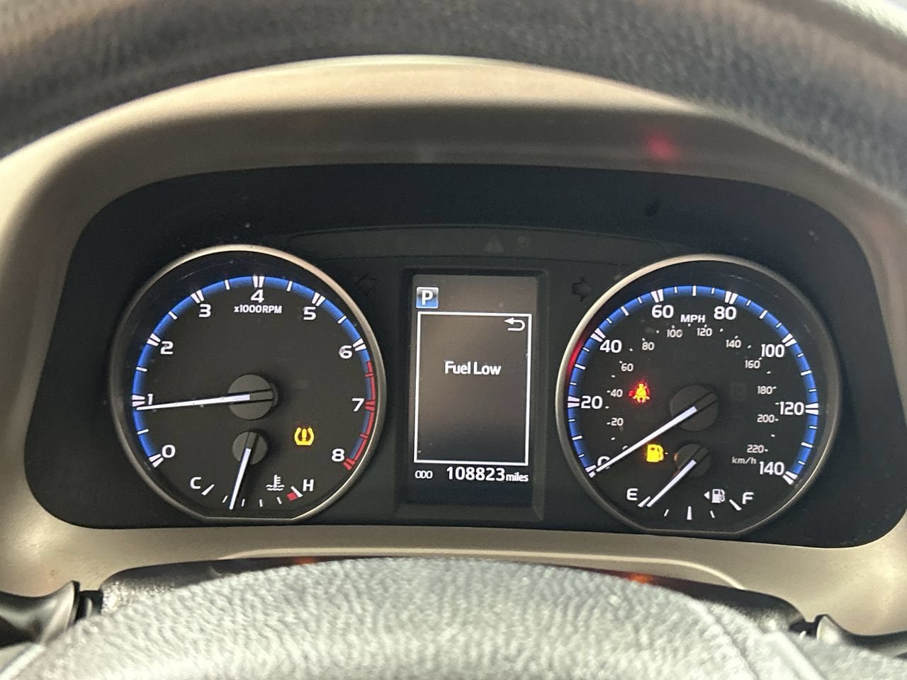 Used 2017 Toyota RAV4 LE FWD image 15