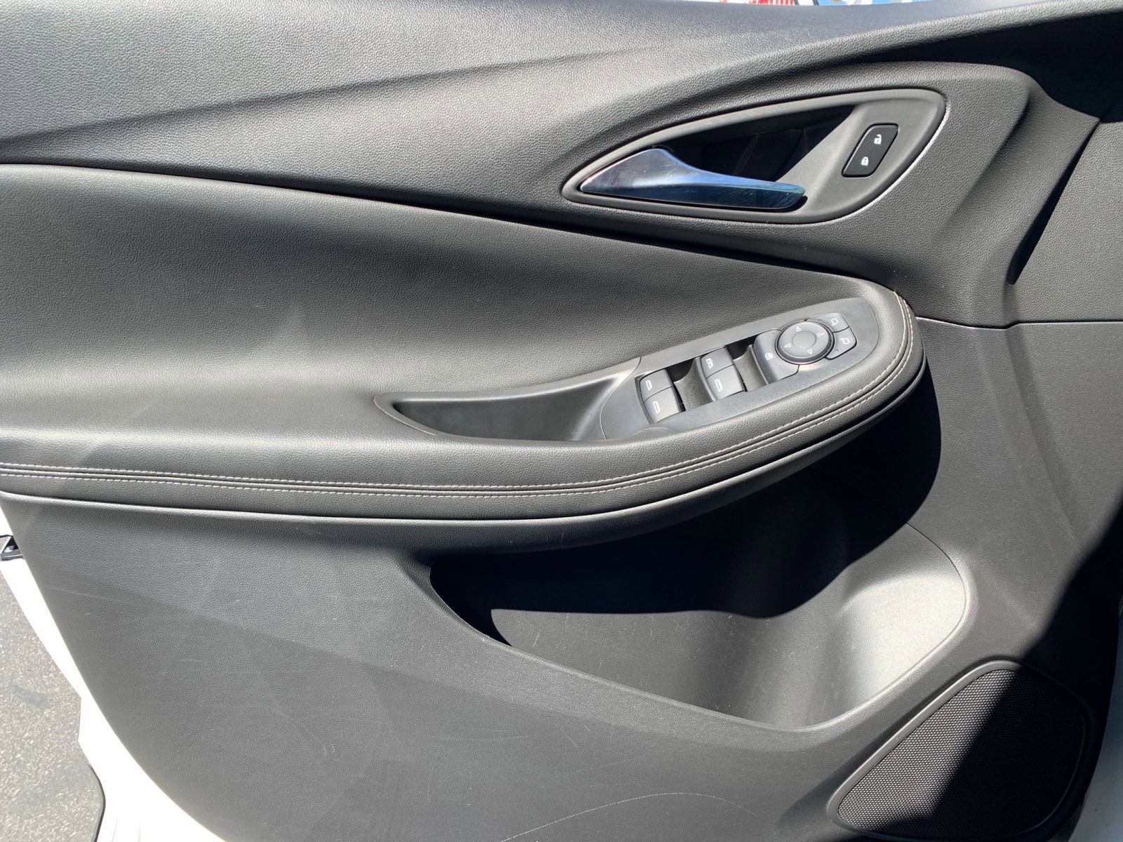 Used 2025 Buick Encore GX Preferred image 18