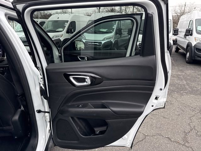 Used 2022 Jeep Compass Altitude image 33