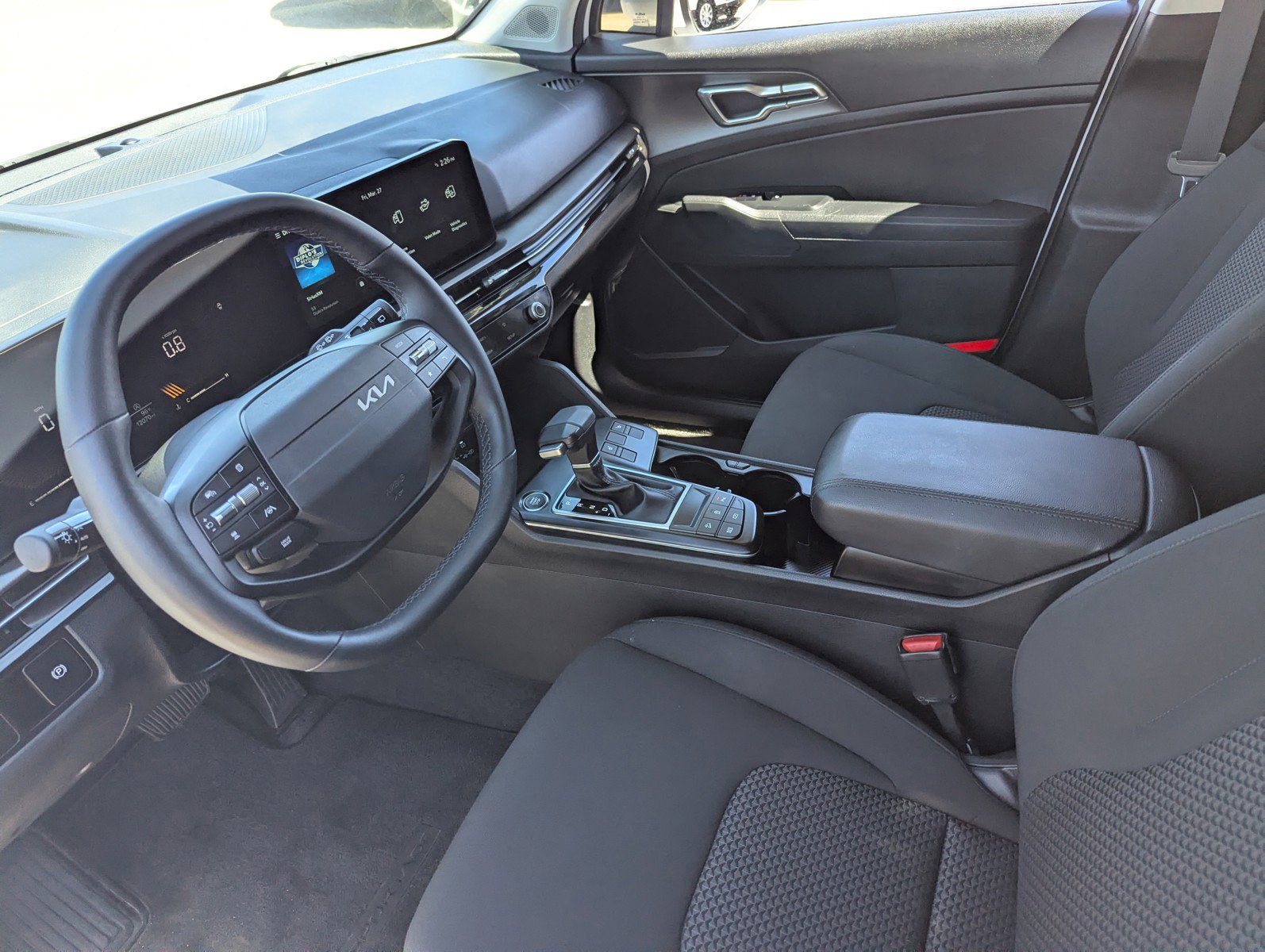 Used 2026 Kia Sportage LX w/ LX Convenience Package image 25