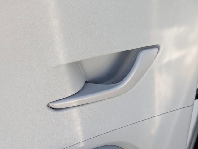 Used 2024 Hyundai Kona SEL FWD image 25