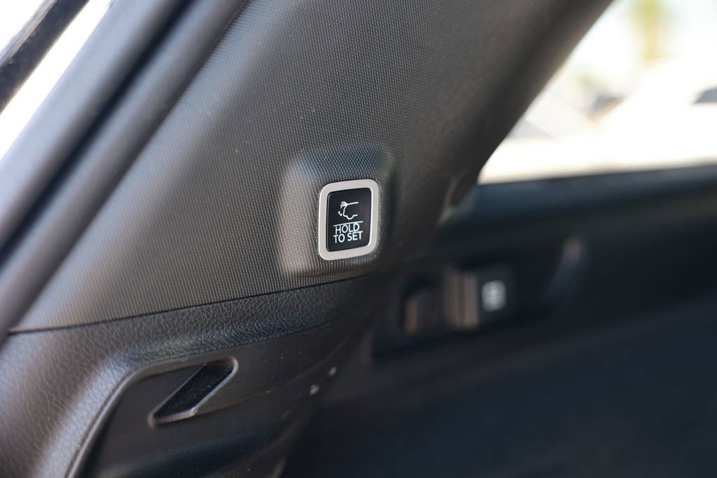 Used 2022 Jeep Grand Cherokee Summit AWD/4WD image 41