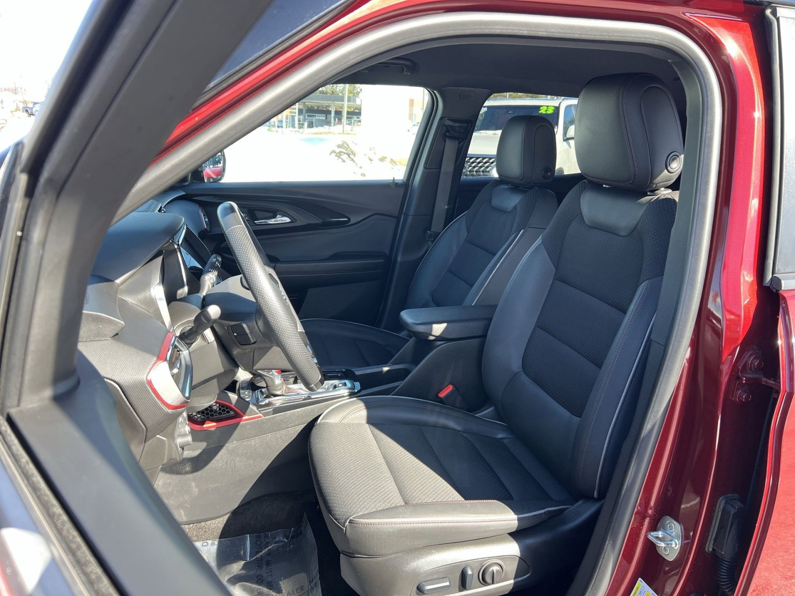 Used 2023 Chevrolet TrailBlazer RS w/ Convenience Package image 13