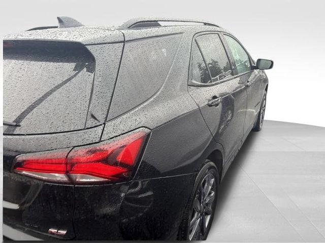 Used 2024 Chevrolet Equinox RS w/ RS Leather Package AWD/4WD image 12