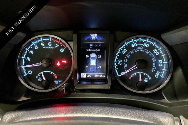 Used 2021 Toyota Tacoma TRD Off-Road w/ Technology Package AWD/4WD image 14