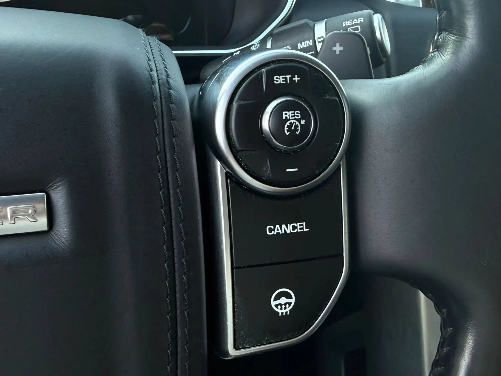 Used 2015 Land Rover Range Rover AWD/4WD image 29