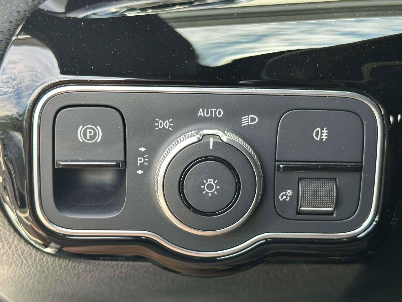 Certified 2022 Mercedes-Benz CLA 250 4MATIC image 18