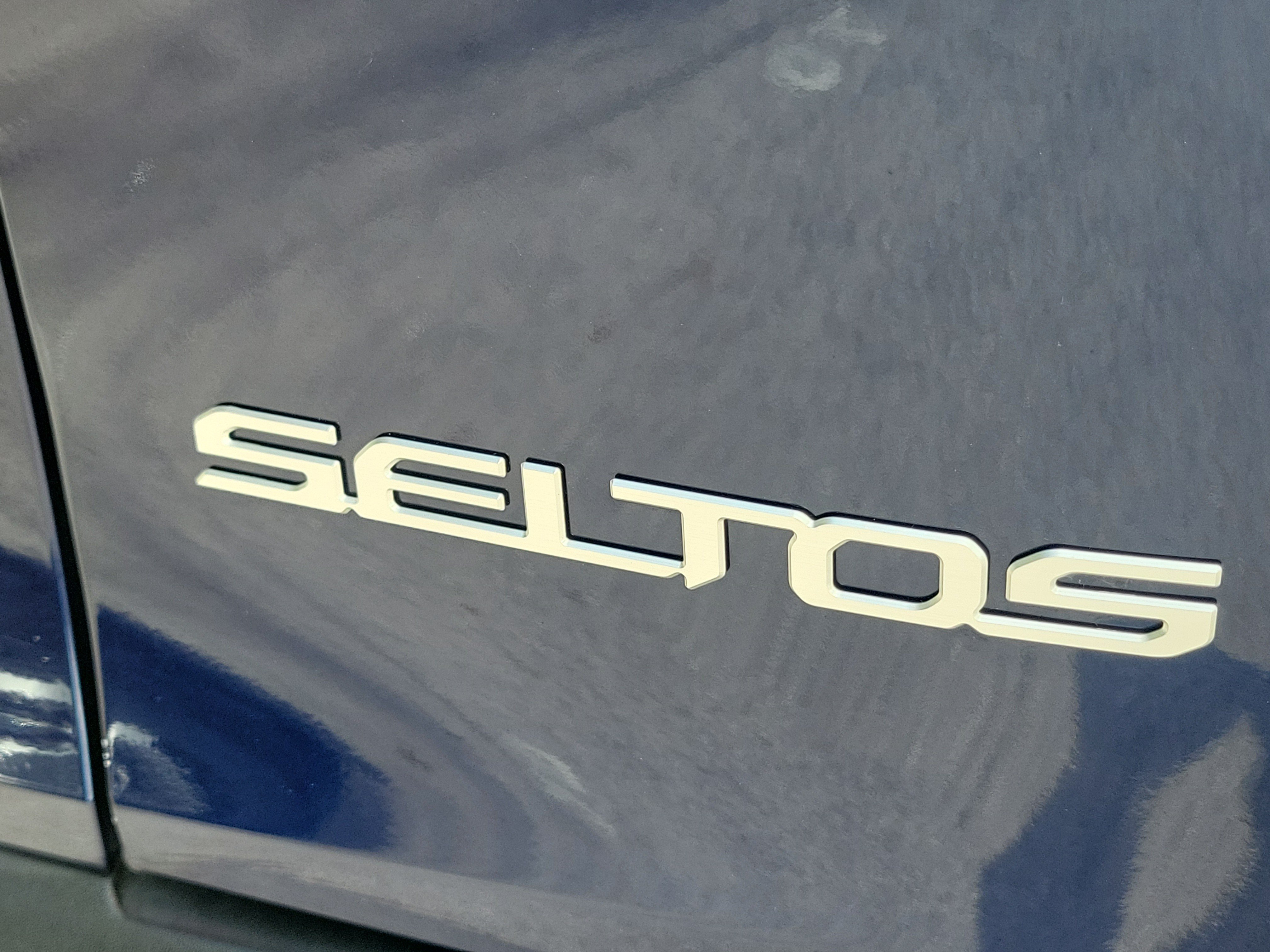 Used 2024 Kia Seltos S FWD image 32