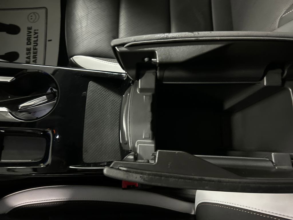 Used 2024 Buick Envision Sport Touring image 21