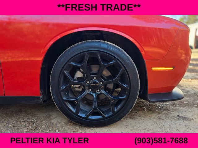 Used 2023 Dodge Challenger SXT w/ Blacktop Package image 9