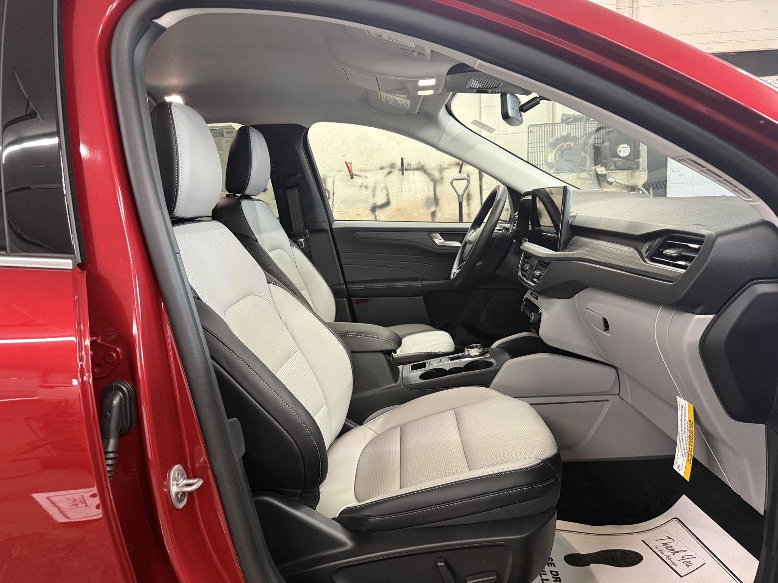 New 2026 Ford Escape Platinum w/ Class II Trailer Tow Package image 30