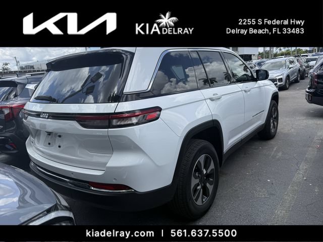 Used 2023 Jeep Grand Cherokee 4WD 4xe image 7